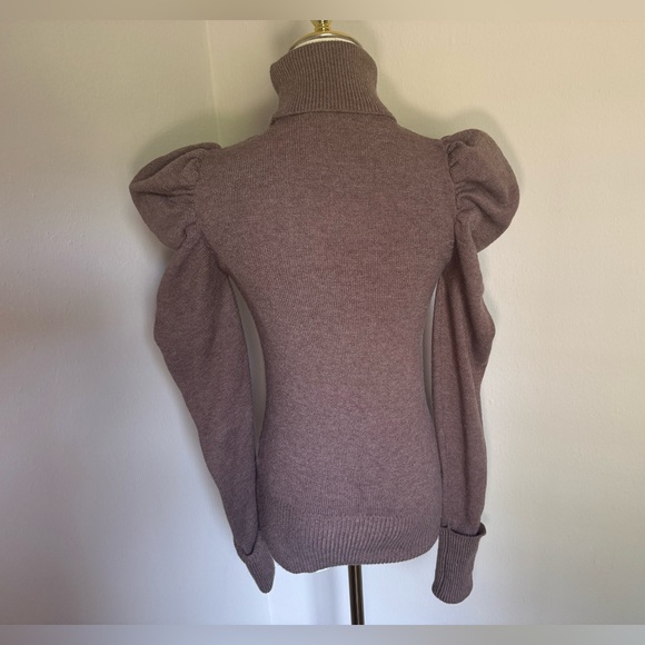 Tularose Raelynn sweater! - Picture 3 of 4